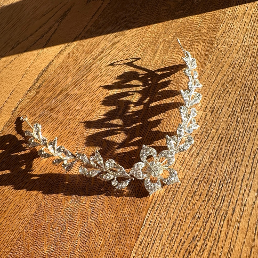 Elegant Silver Floral Headband Tiara
